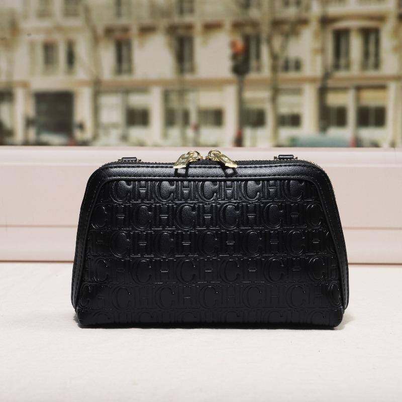 

Fashion and high-end women s small square bag, letter embossed chain, messenger bag, shoulder and underarm mobile phone bag. length 19cm-width 7cm-height 11.5cm