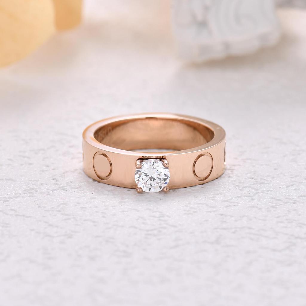 Moissanite Four-Prong Classic Cartier-Inspired Women's Ring, High-End Gold, Non-Fading