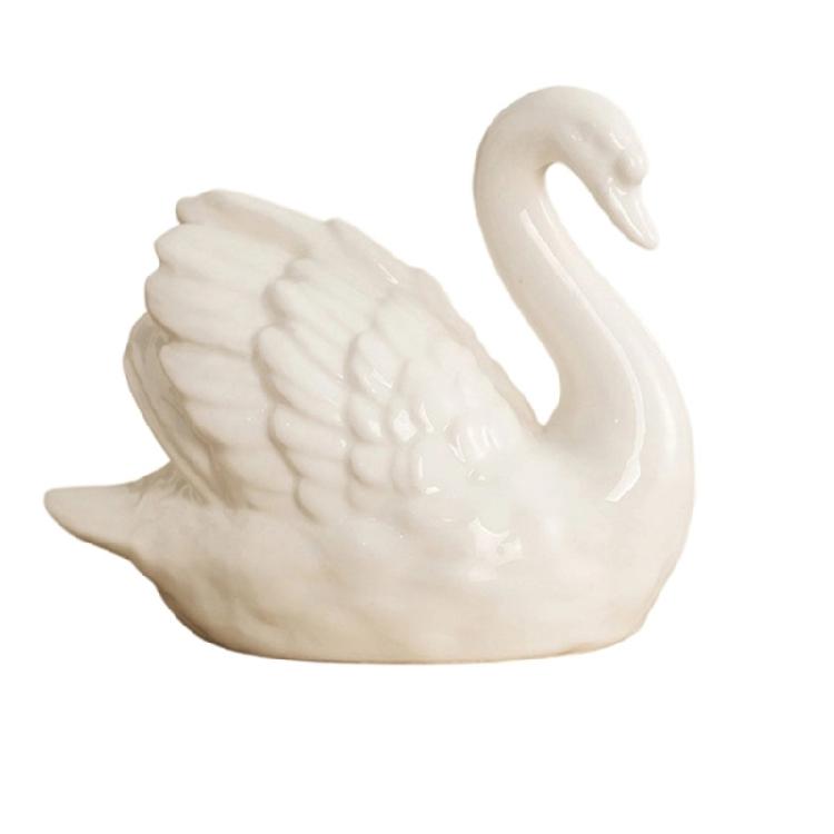 Figura di Anatra in Porcellana Statuetta Animale Ceramica Elegante da Collezione per Case Moderne Accento Ornamentale per Styling Interni Ufficio