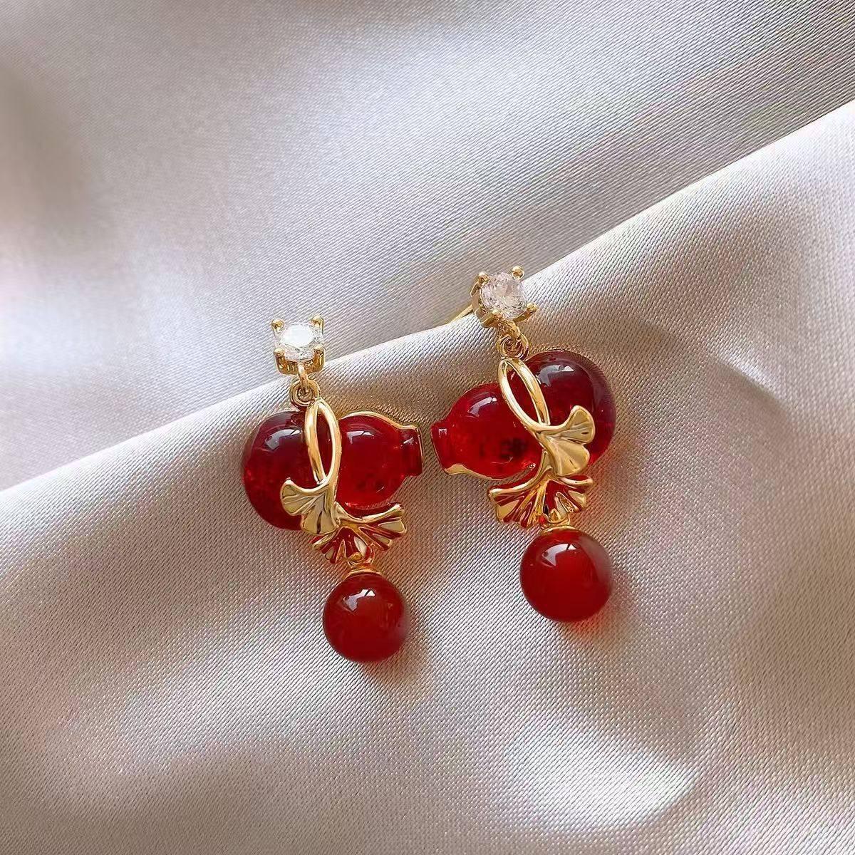 Silver Needle Diamond Resin Gourd Earrings: Elegant Chinese Style Studs for a Luxurious and Versatile High-End Look