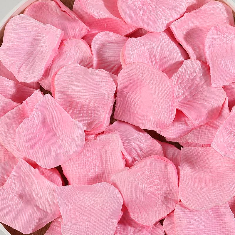 Non-Woven Artificial Rose Petals for Wedding Decorations and Hand-Thrown Arrangements
