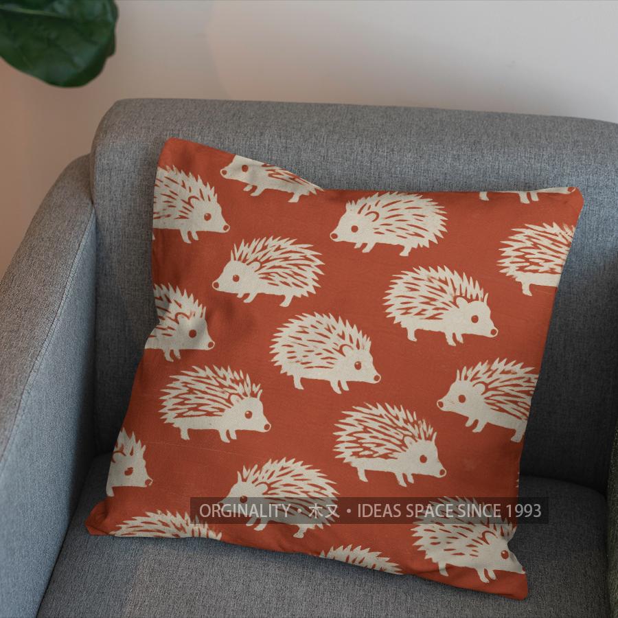 2D Stylish Hedgehog-Printed Cushion For Home Decor Pattern Cushion Cover Suitable For Sofa Bedroom Car Pillow Cover