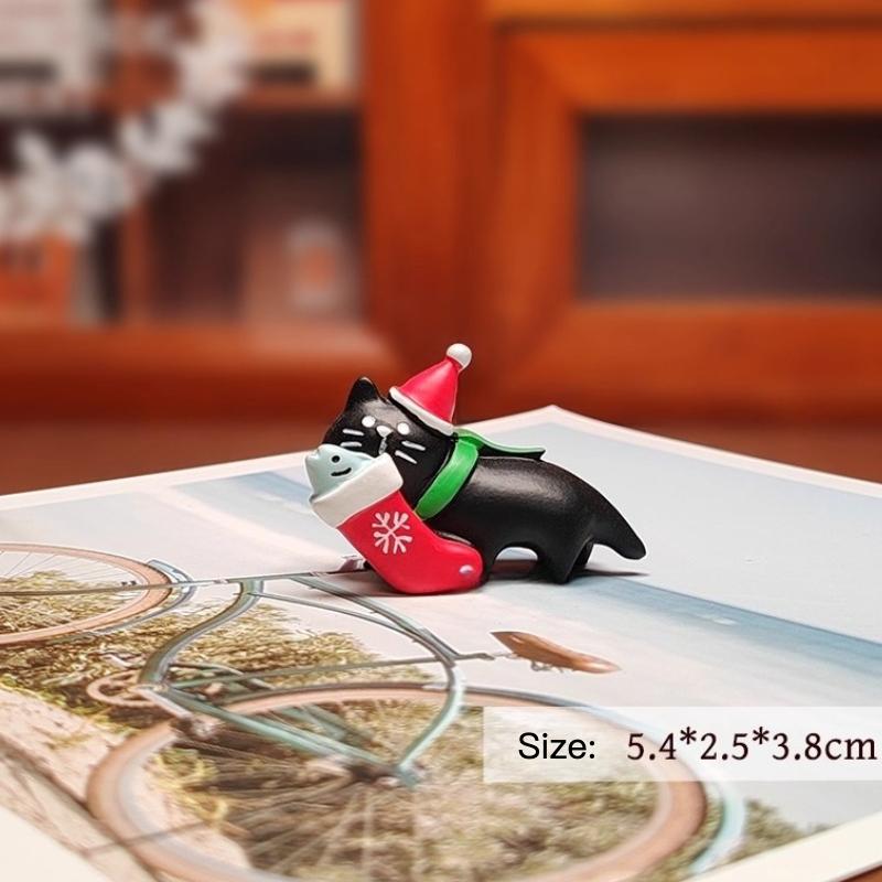 Cute Merry Christmas Cat Resin Ornaments Santa Claus Desktop Christmas Figurine Scene Decoration Gifts Japanese Style Wholesales