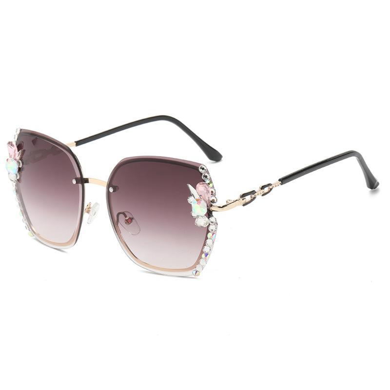 Rhinestone Sunglasses for Women Diamond Cut Edge Sunglasses UV Proof Luxury Marine Glasses
