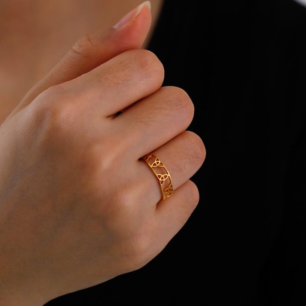 Trinity Triquetra Celtics Knot Rings Stainless Steel Gold Finger Ring Talisman Amulet Jewelry Gift for Women