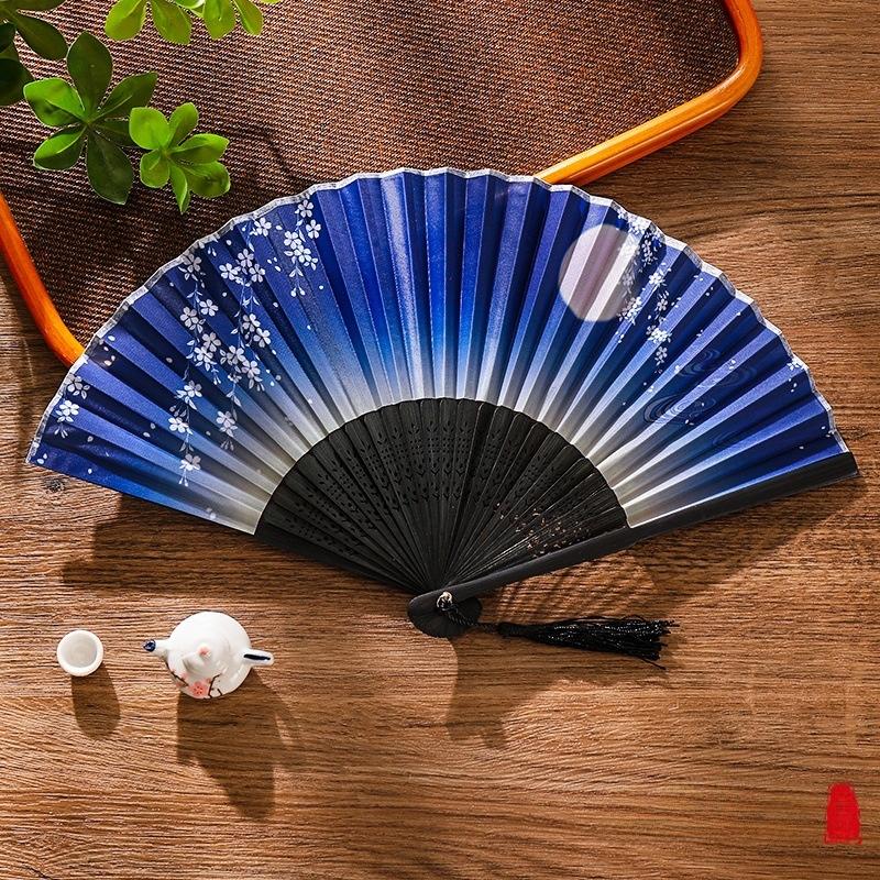 Traditional Chinese Sle Hand Fan Women's Qipao Dance Fan Portable Summer Small Foldable Fan Silk Material Bamboo Frame