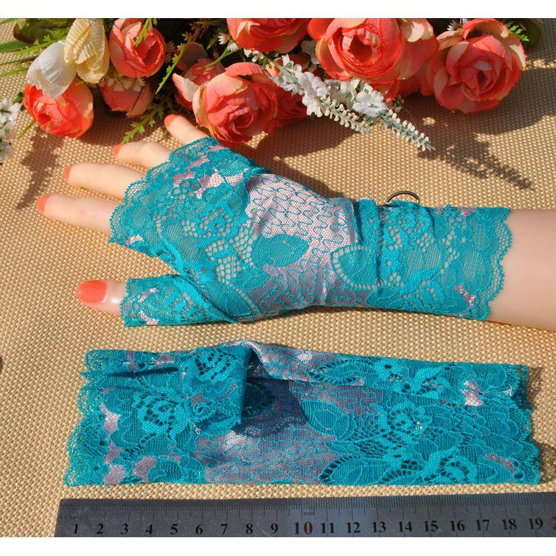 New Arrival Lace Half Finger Gloves Women's Thin Summer Silk Ice Short Sun Protection Driving Non Slip Elastic Fingerless Gloves Bridal Gloves