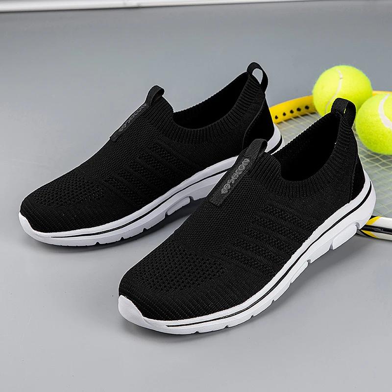 Fashion Men's Breathable Classic Running Shoes 2025 Outdoor Lightweight and Comfortable Mesh Sliding in Walking Shoes Tenis Masculino