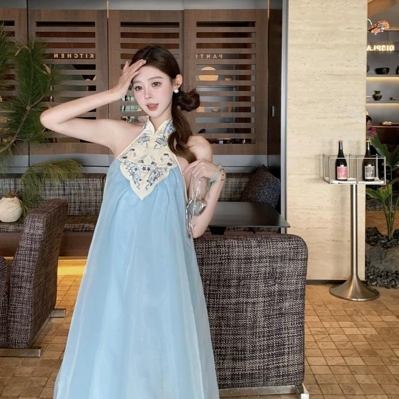 High-end exquisite dress light luxury high-end sense new Chinese style embroidery temperament blue long dress chiffon other