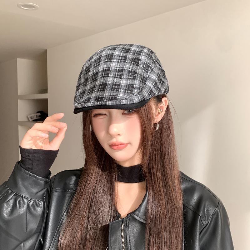 American retro plaid forward cap for women, autumn and winter, face-slimming duckbill cap, niche artistic versatile newsboy painter hat