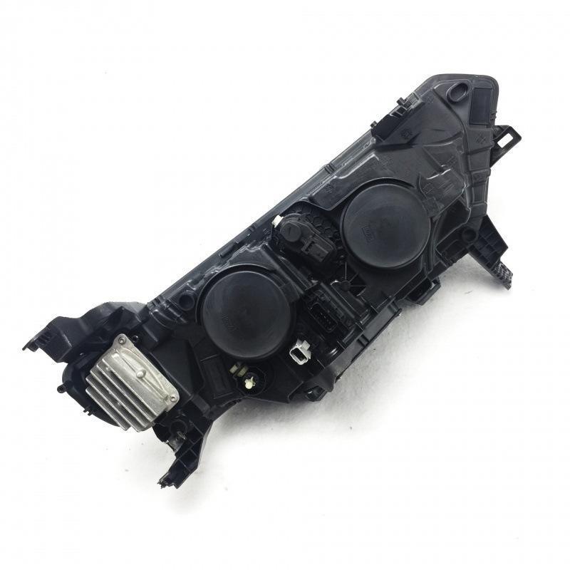 

Compatible Renault Koleos Headlight Assembly for 2016-2019 Models - Includes High and Low Beam Lamps Right Side - Co-Pilot