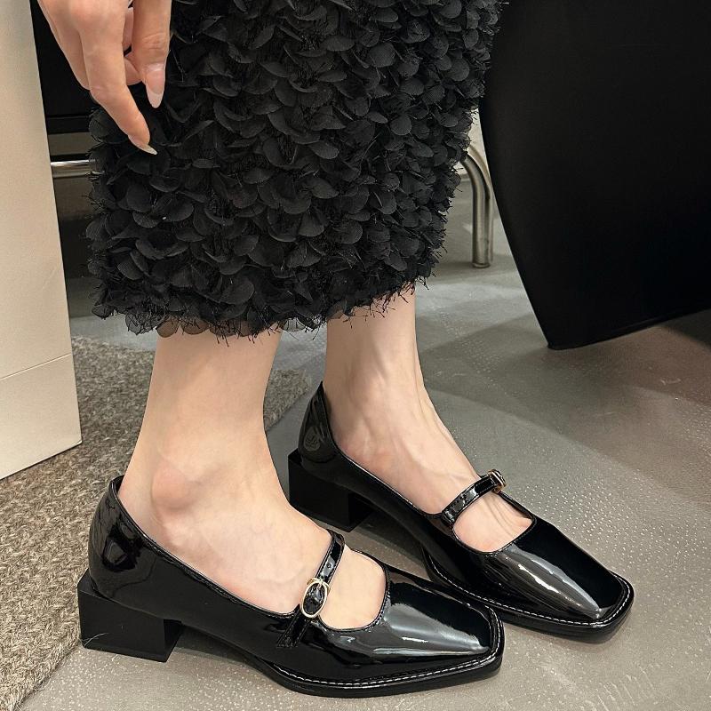 2026 Women's Low Heel Shoes Spring New Square Head Shallow Mouth Metal Chain Anti-slip Wear-resistant Low-top Shoes