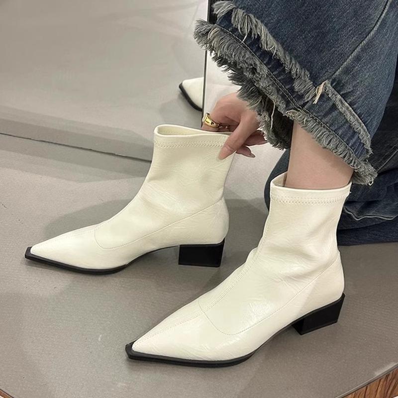 

Остроносые европейские и американские короткие ботинки женские 2025 осень и зима новые ботинки модный толстый каблук тонкие ботинки нишевый дизайн ботинки Мартин 40