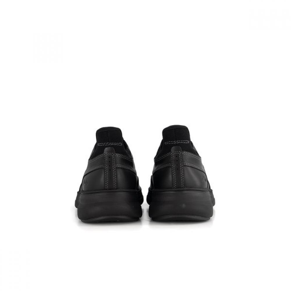 ClarkS Men S Lightweight cuShioning SneakerS Mullan eaSy