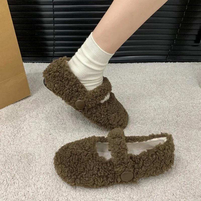 Fashion Winter New Fashion White Furry Beanie Shoes Women Wear French Style Plus Fleece Cotton Shoes Female Fairy Solid Mary Jane Shoes