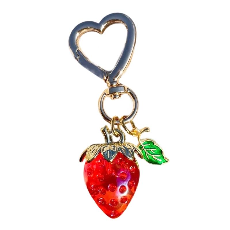 

Resin Strawberry Daisy Keychain Portable Sturdy Waterproof Accessory for Everyday Use