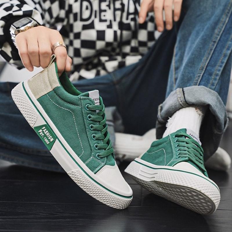 Fashion 2025 Summer New Men's Breathable Versatile Skateboarding Shoes Men's Soft Bottom Casual Sports Trend Fashion Canvas Shoes 48size