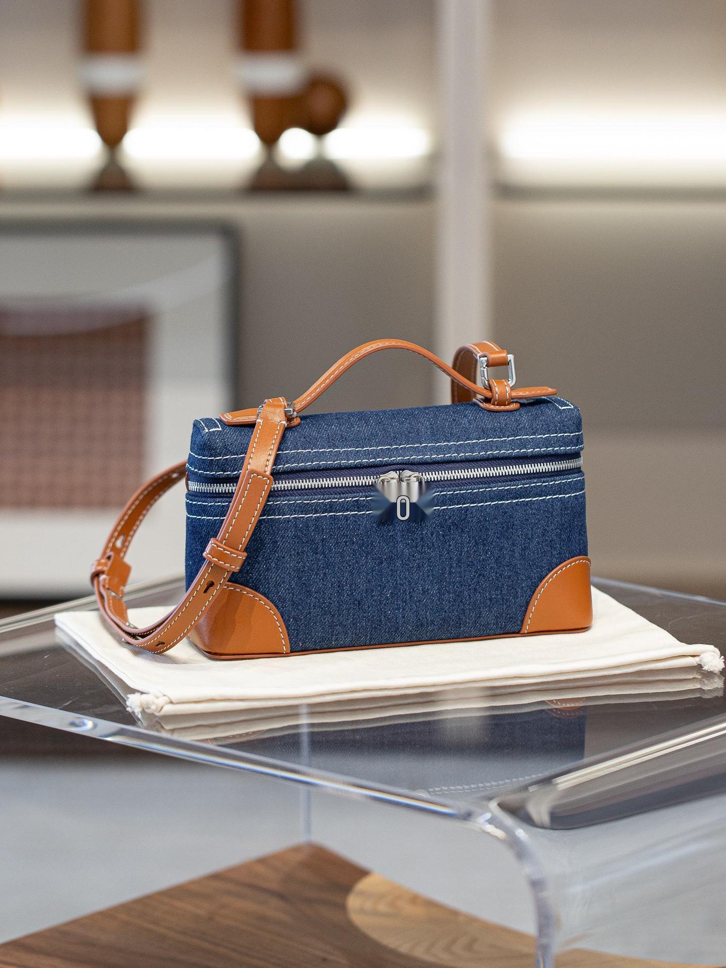 

2025 Летняя женская холщовая сумка-тоут с лоскутной отделкой из коровьей кожи LP19 20*7*12cm