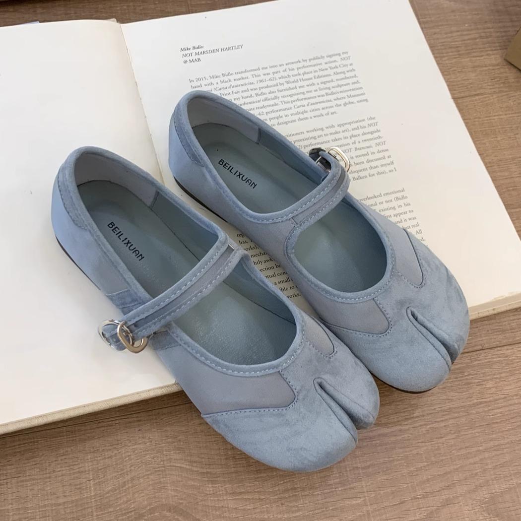 

IPPEUM Tabi Shoes Ballet Flats For Women 2025 New Vintage Ballerina Shoes Split Toe 245 небесно-голубой