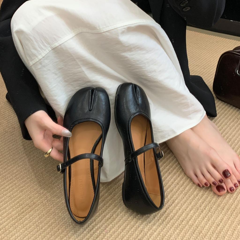Fashion IPPEUM Split Toe Ballet Flats Shoes TabIs Mary Janes 2025 New Fashion Winered Ballerina Flat Shoes