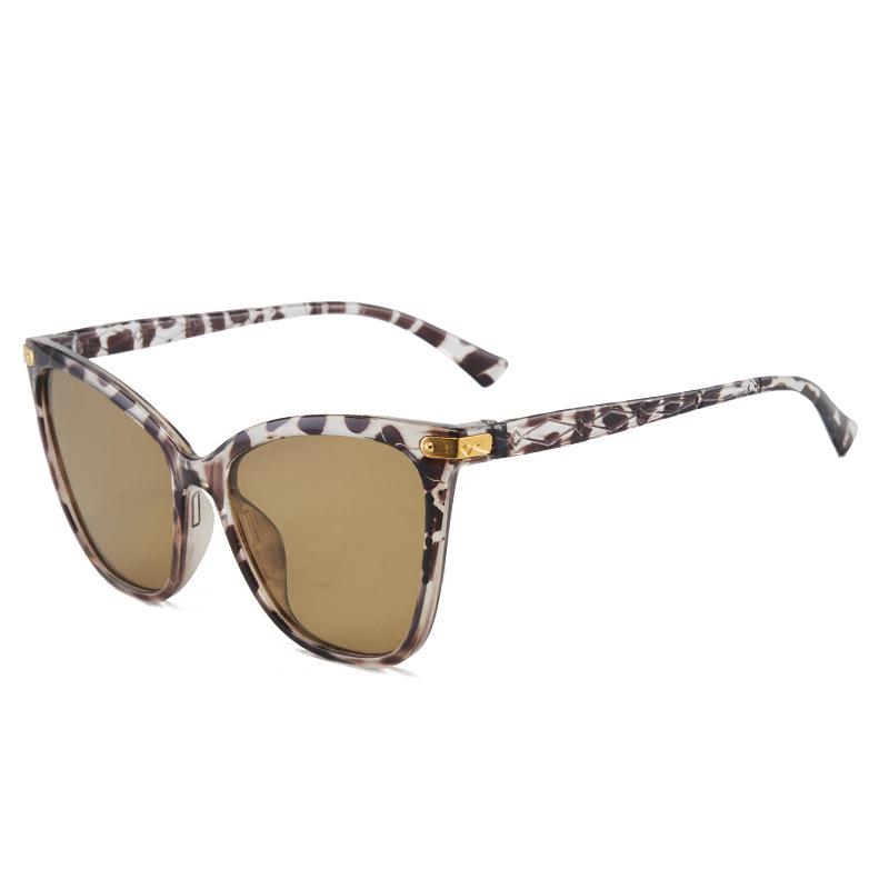 New Retro Large Square High-End Women's Sunglasses - Face Slimming Celebrity Style