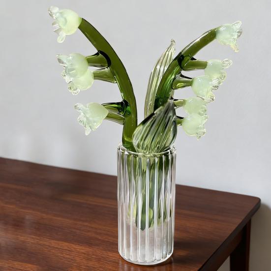 Mini Glass Lily of The Valley Flower Figurine Handmade Faux Crystal Small Flower Bouquet Collectible Ornaments for Mother's Day Birthday Valentines