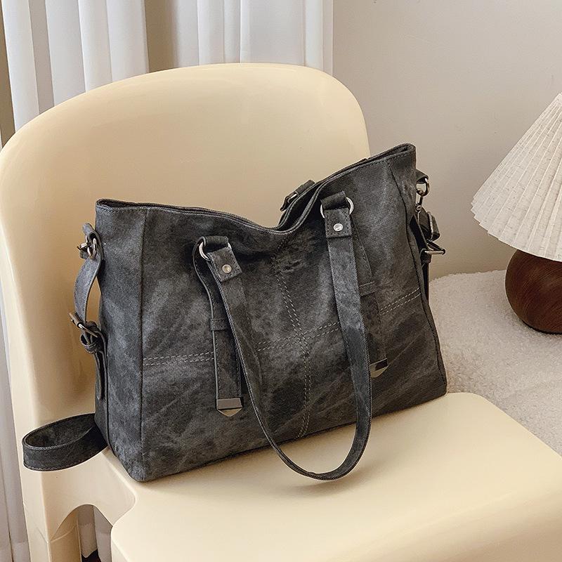 

Ретро Стильная Женская Сумка-Тоут через Плечо - Большая Вместимость, Осенняя Мода чёрный