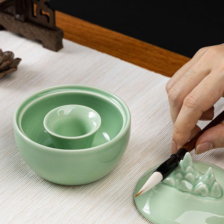 Ceramic Inkstone Moisturizing Inkwell with Lid for Calligraphy - Non-Drying Ink Dish & Brush Rest