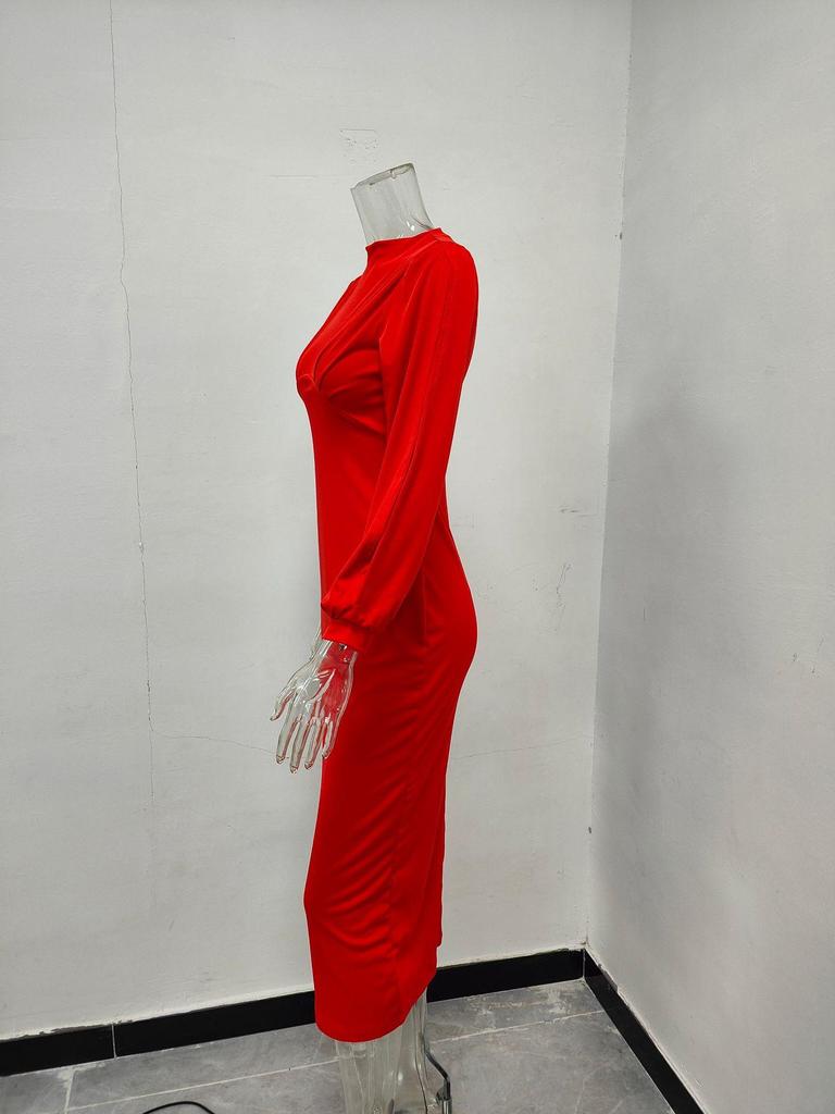 Elegant European & American Pleated Solid Color Dress with Split Sleeves