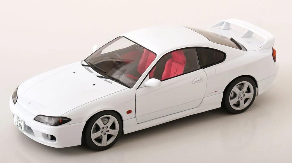 SOLID O 1/18 Scale Nissan Silvia S15 SPEC-R Aero 1999 Aspen White Diecast Model Car [Parallel Import]