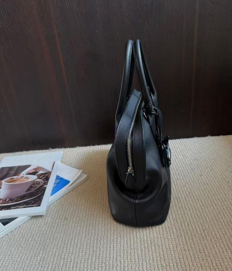 2025 New leather women's bag first layer swift leather pleated bowling light luxury large capacity portable shoulder bag