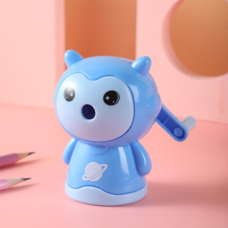 

Creative Space Doll - автоматическая точилка для карандашей с ручным приводом для школьников и детей