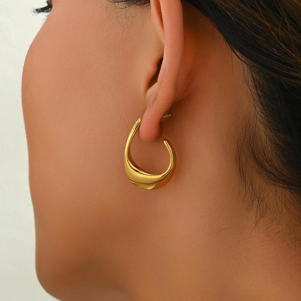 18K Gold Polished Stainless Steel C-shaped Vintage Earrings