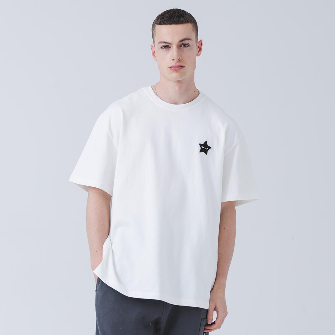 Starry Eyed Signature Star Oversized T-Shirt (White) Black/2 (L-Xl)