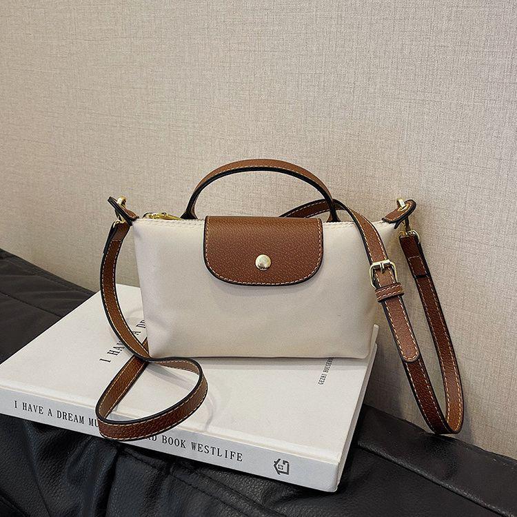 Elegant Lightweight Crossbody Handbag: Versatile Women's Commuter Bag with Phone and Coin Pockets