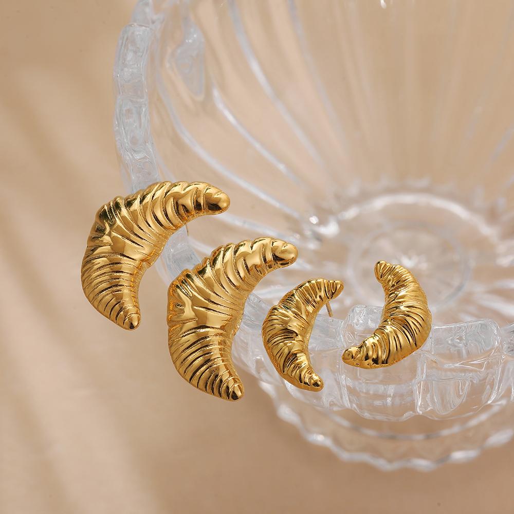 Stainless Steel Moon Shape Stud Earrings for Women Vintage Gold Plated Metal Texture Geometric Statement Jewelry Daily Gifts