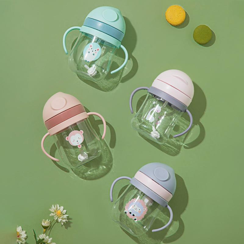 250Ml Cartoon Pattern Outdoor Child Drinking Bottle With Straw Baby Feeding Cup For Kids Training Portable Handle Water Bottle