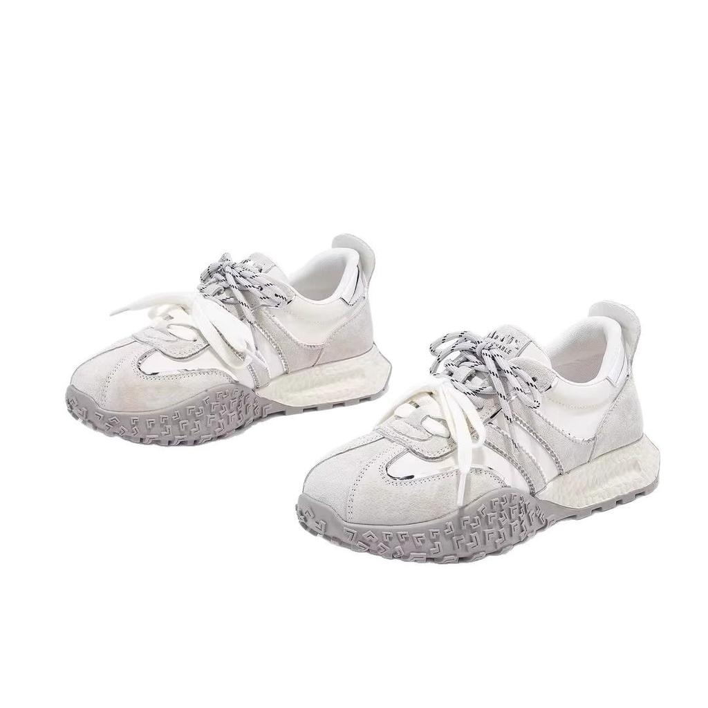 Lightweight Sports Shoes Women's and Women's Versatile Board Shoes Women's Casual Shoes