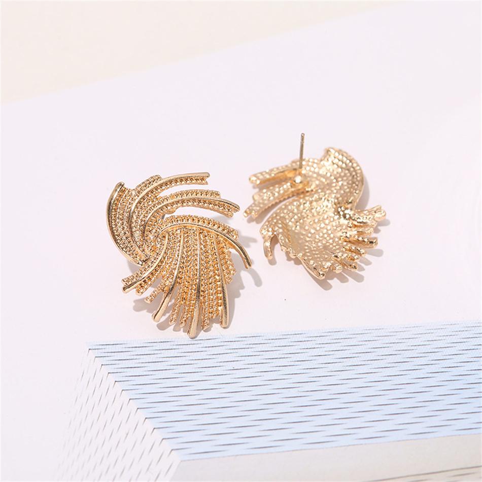Gold Color Metal Weaving Wing Stud Earrings for Female Fashion Sweet Geometry Wedding Jewelry Romantic Valentine's Day Gift