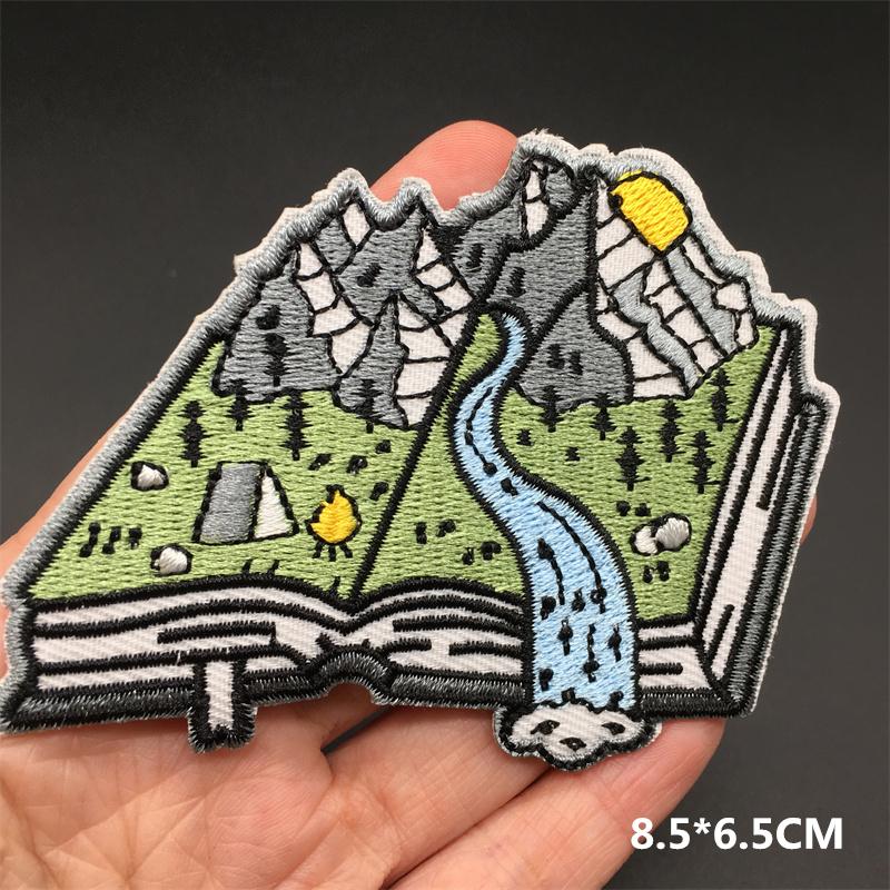 Embroidered Clothing Thermoadhesive Patches Iron-On Punk Landscape Embroidered Patches For Clothing Band Clorhing Stickers