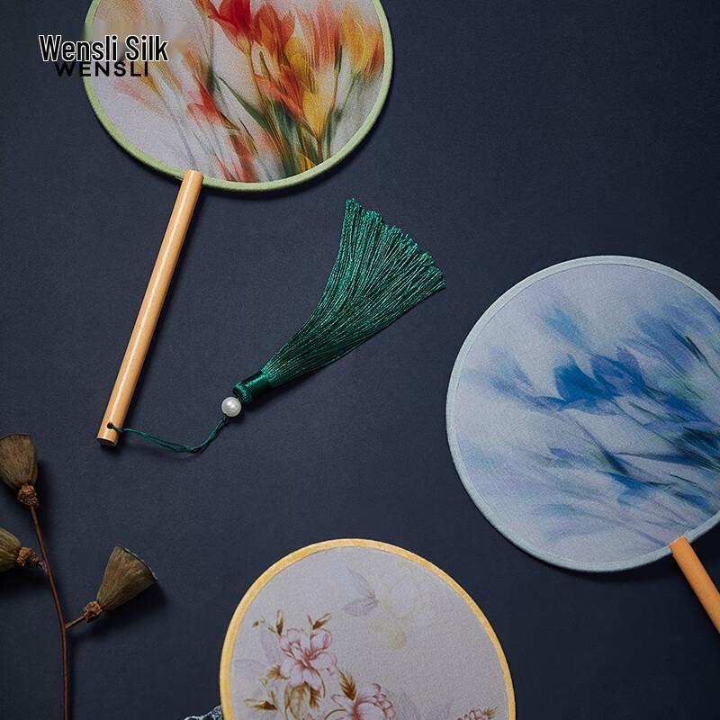 Wanshili 'Silk Moon Charm' Silk Scarf Set