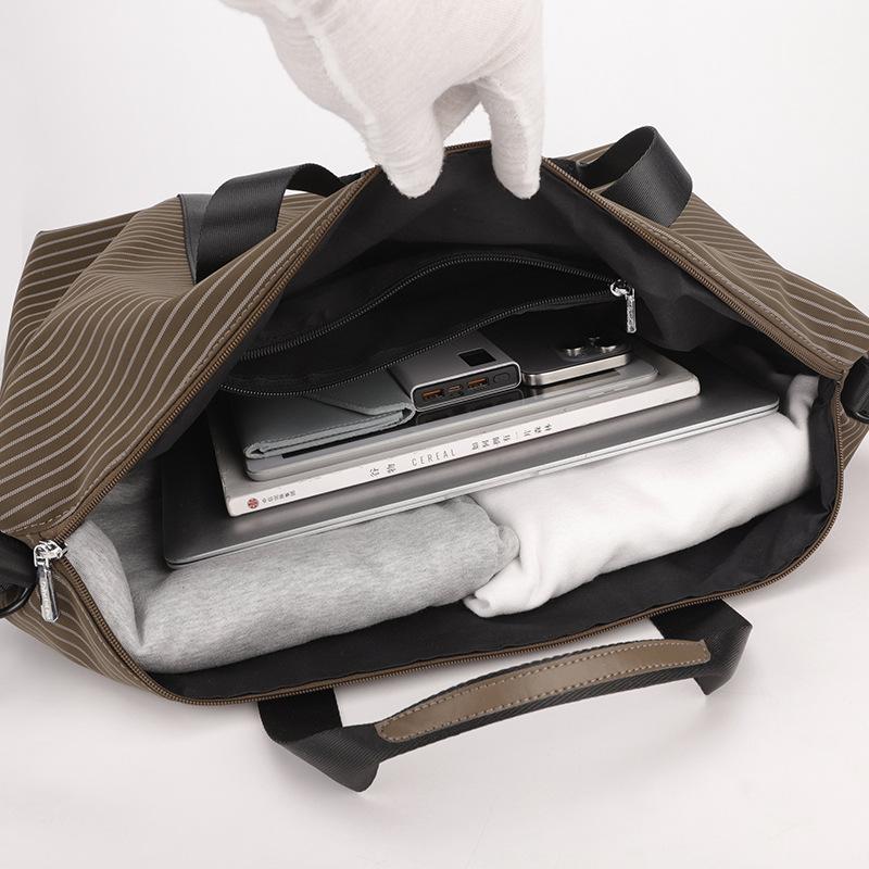Sports Fitness Men's Crossbody Bag Large Capacity Travel Travel Waterproof Luggage Bag Handbag Women's