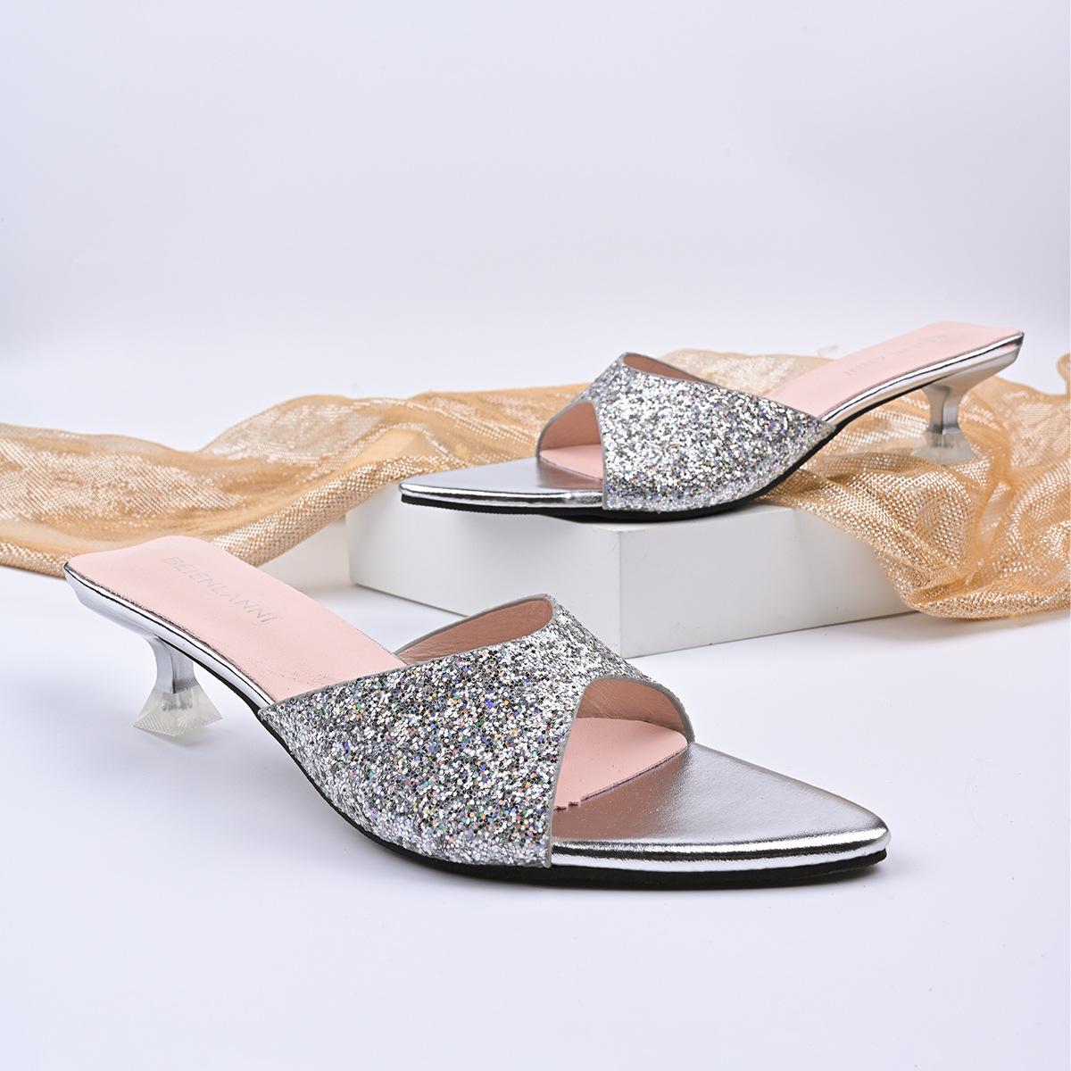 

Серебристые шлепанцы с пайетками женские летние сандалии с открытым носком остроносые на низком каблуке шлепанцы на одном ремешке с юбкой крутые шлепанцы 41 серебряный