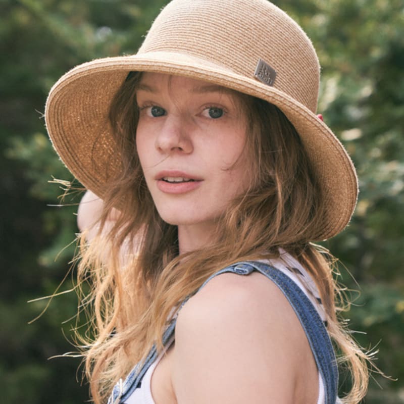 

Шляпа клош RaJu с лентой сзади_4 цвета Red