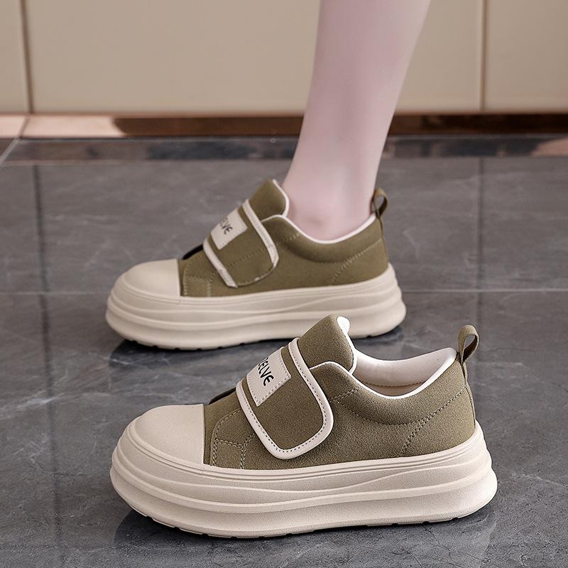 

New Spring Women Thick Soled Canvas Shoes Velcro Student Retro Shoes 40