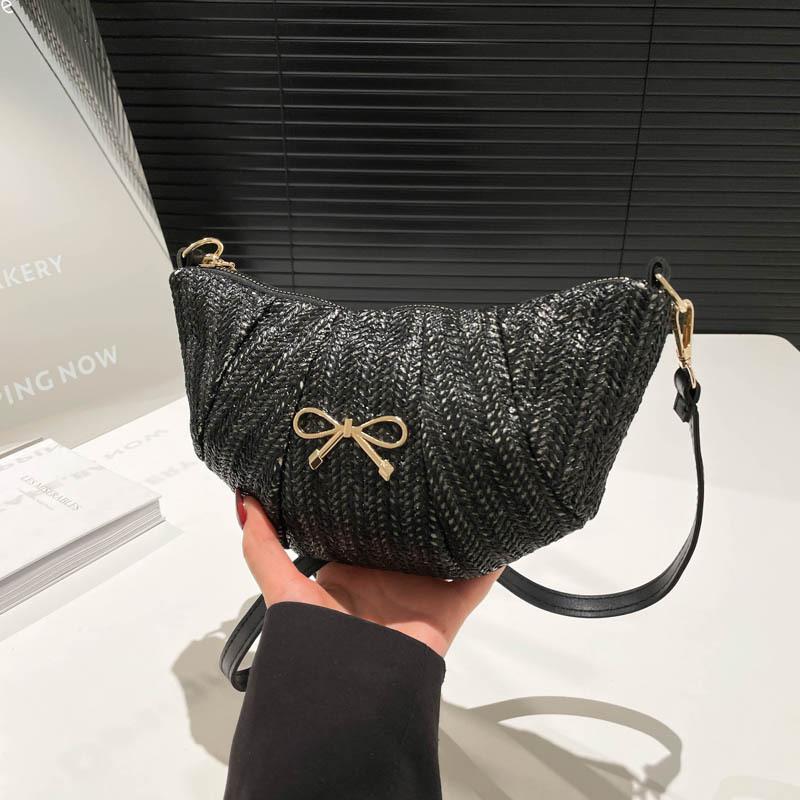 

Niche woven dumpling bag summer new fashion high sense temperament casual solid color shoulder messenger bag women чёрный