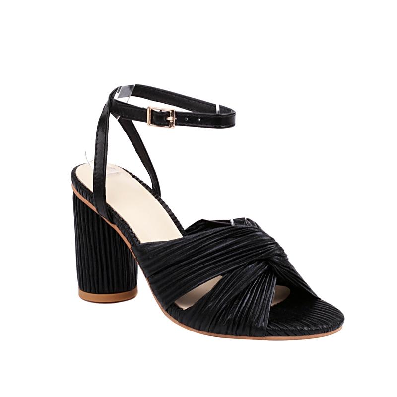 

Fashion Women s New Spring/Summer European and American One line Loose Tight Buckle Open Toe High Heel Large Fish Mouth Sandals 44 45 46 35 чёрный