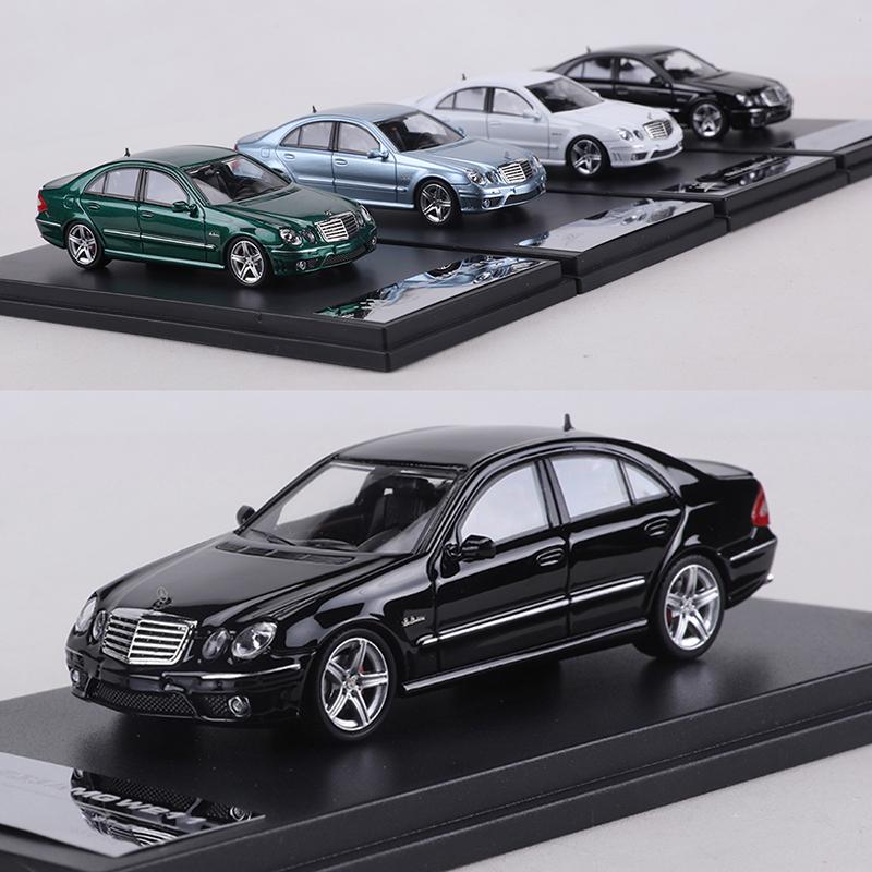 AAYM1 King Model 1:64 E63 AMG W211 Die-cast Alloy Simulation Car Model Toy Collection Display Piece