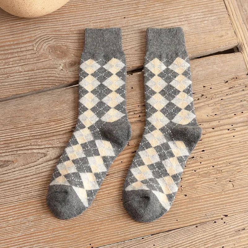 Retro Warm Middle Tube Women Socks Rhombus Harajuku Student Floor Sleeping Socks Autumn Winter Thermal Socks