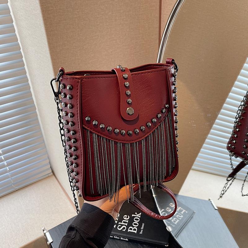 

Мини сумки кроссбоди в панк-стиле женские с заклепками и кисточками ретро сумки маленькие сумки-мессенджеры модные винтажные пакеты KTY 18x8x18cm вино красного